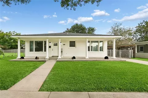 6735 W Magnolia Blvd, Harahan, LA 70123