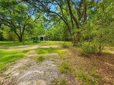 30225 Philip Smith Rd, Lacombe, LA 70445