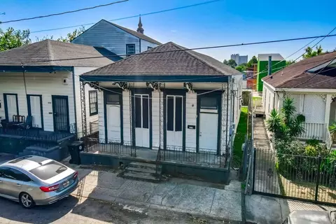 1216 18 Simon Bolivar Ave, New Orleans, LA 70113