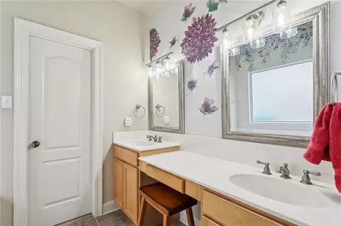 Bath - 208 Emerald Oaks Dr, Covington, LA 70433 photo 1 of 4