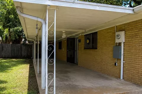 Exterior - 6149 Singleton Dr, Marrero, LA 70072 photo 6 of 9
