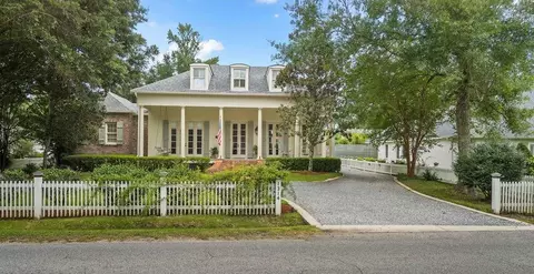 1314 S Jahncke Ave, Covington, LA 70433