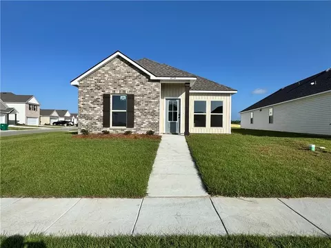 4714 Marais River Dr, Slidell, LA 70461