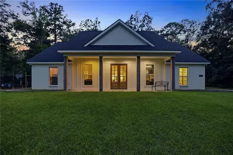 25189 W Choctaw Dr, Franklinton, LA 70438