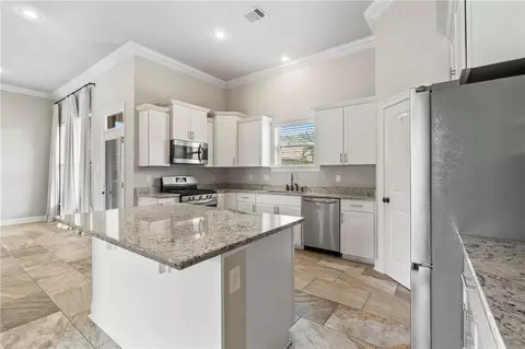 Kitchen - 869 Capistrano Ct, Covington, LA 70433 photo 2 of 3