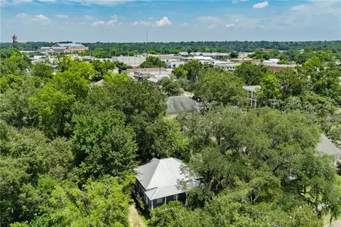 View/Area - 614 E Independence St, Covington, LA 70433 photo 1 of 2