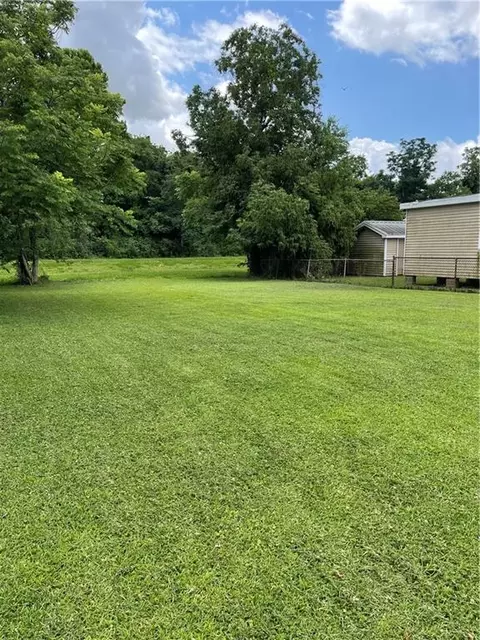 519 Center St, Arabi, LA 70032