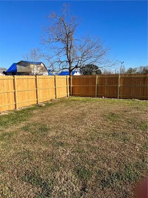 7512 Adventure Ave, New Orleans, LA 70129