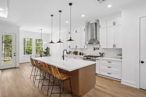 Kitchen - 1016 W 19th Ave, Covington, LA 70433 photo 1 of 3