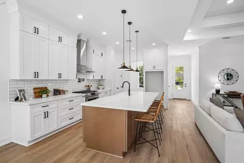 Kitchen - 1016 W 19th Ave, Covington, LA 70433 photo 3 of 3