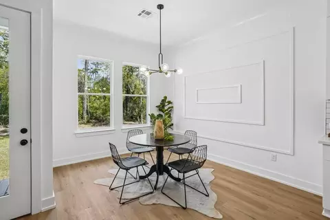 Dining - 1016 W 19th Ave, Covington, LA 70433 photo 1 of 1