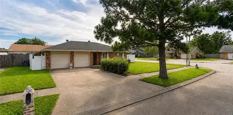 1841 Burnley Dr, Marrero, LA 70072