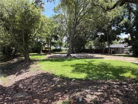 100 Maumus Ave, New Orleans, LA 70131