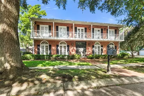 4632 Southshore Dr, Metairie, LA 70002