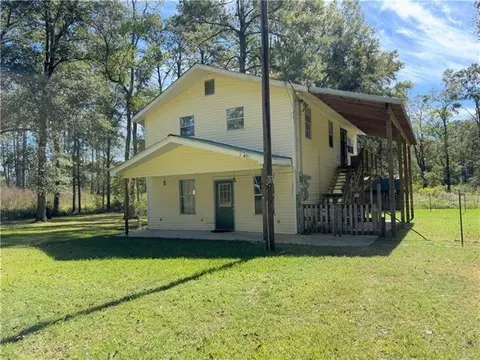 19456 Sisters Rd, Ponchatoula, LA 70454
