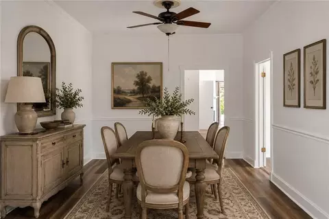 Dining - 209 Paul Maillard Rd, Luling, LA 70070 photo 1 of 2