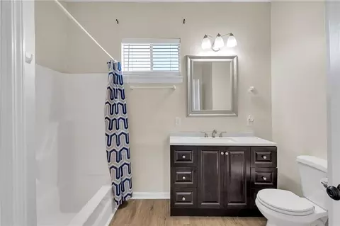 Bath - 209 Paul Maillard Rd, Luling, LA 70070 photo 1 of 1
