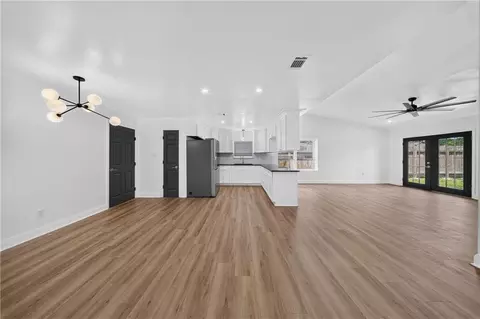 Living - 1409 Kings Row, Slidell, LA 70461 photo 5 of 5