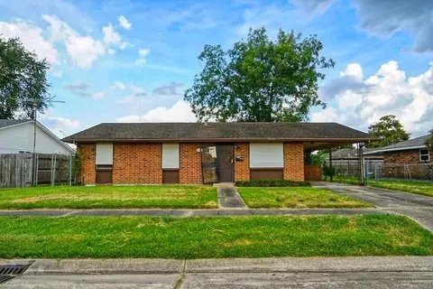 1119 Kenny Dr, Westwego, LA 70094
