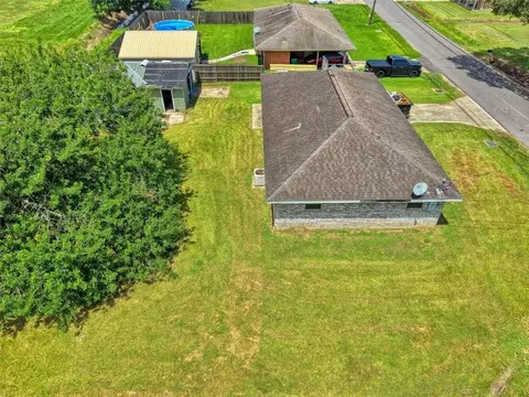 View/Area - 610 Gassen St, Luling, LA 70070 photo 3 of 3