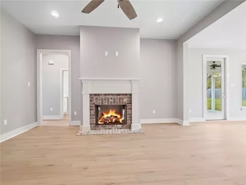 Living - 72694 Robindale Dr, Covington, LA 70435 photo 2 of 3