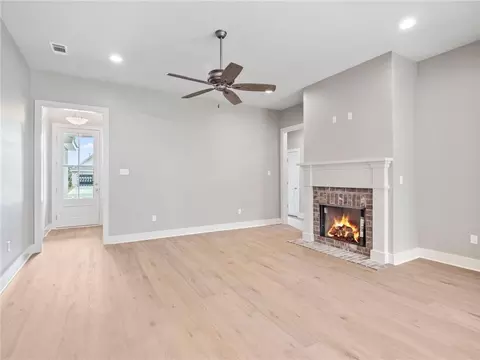 Living - 72694 Robindale Dr, Covington, LA 70435 photo 3 of 3