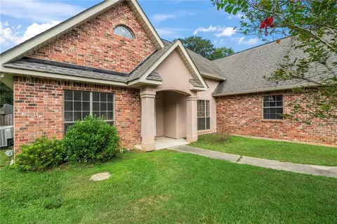 Exterior - 69271 3rd Ave, Covington, LA 70433 photo 3 of 6