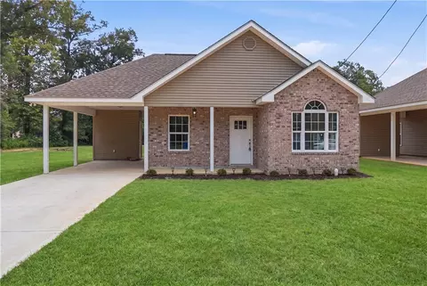 1103 S Spruce St, Hammond, LA 70403