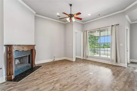 Living - 258 Nicklaus Dr, Slidell, LA 70458 photo 3 of 3