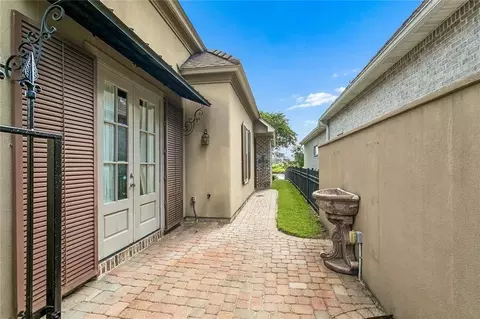 Exterior - 258 Nicklaus Dr, Slidell, LA 70458 photo 4 of 6