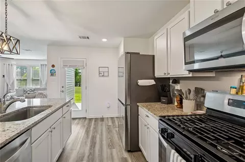 Kitchen - 60417 Culper Dr, Slidell, LA 70461 photo 3 of 3