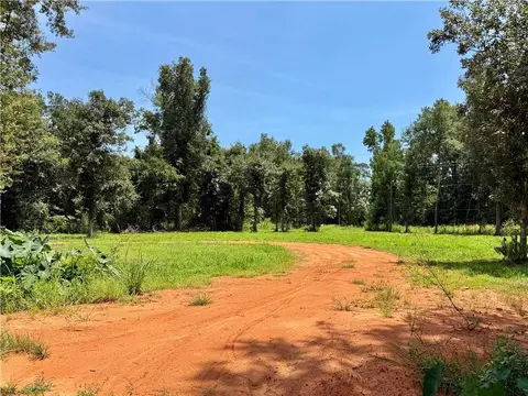 202 Shadow Ln, Mandeville, LA 70471 photo 3