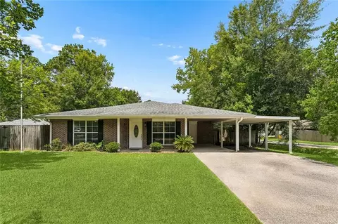 39291 Oak St, Pearl River, LA 70452