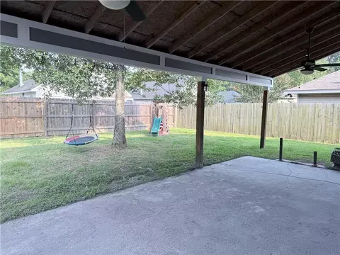 Exterior - 70200 Tenth St, Covington, LA 70433 photo 3 of 3