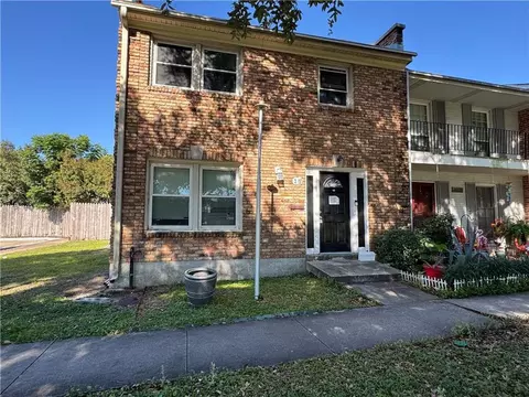 306 Terry Pkwy #E, Terrytown, LA 70056