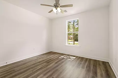 Bedroom - 1128 W 19th Ave, Covington, LA 70433 photo 2 of 2