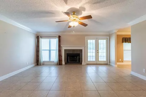 Living - 413 Spartan Loop, Slidell, LA 70458 photo 8 of 8
