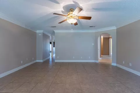 Living - 413 Spartan Loop, Slidell, LA 70458 photo 6 of 8