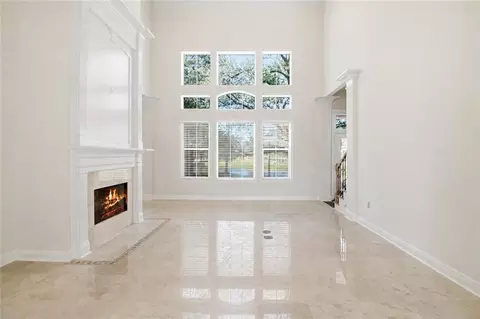 Living - 108 Red Bud Ct, Covington, LA 70433 photo 2 of 7
