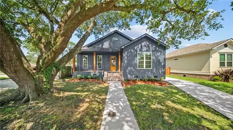 4810 Galahad Dr, New Orleans, LA 70127