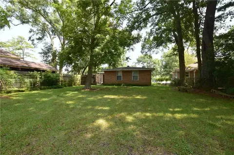 Exterior - 825 Oak St, Slidell, LA 70458 photo 2 of 2