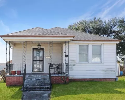 9214 Stroelitz St, New Orleans, LA 70118