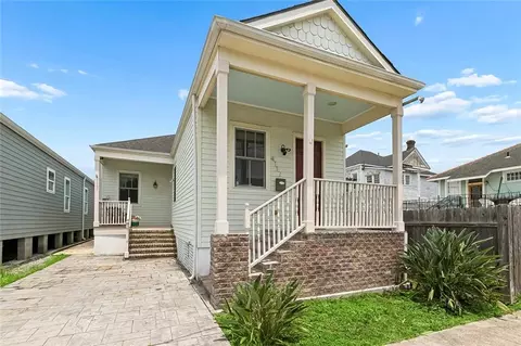 4117 S Robertson St, New Orleans, LA 70115