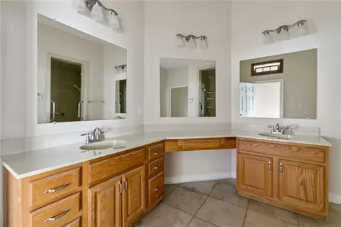Bath - 310 Pearl Dr, Slidell, LA 70461 photo 1 of 4