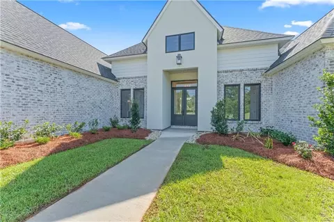 Exterior - 1791 Hazel Dr, Mandeville, LA 70448 photo 3 of 7