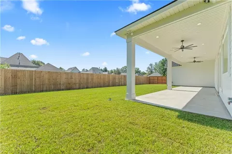 Exterior - 1791 Hazel Dr, Mandeville, LA 70448 photo 4 of 7