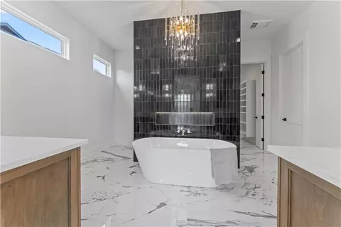 Bath - 1791 Hazel Dr, Mandeville, LA 70448 photo 1 of 7