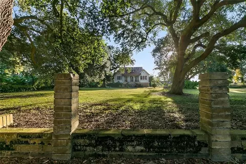 2020 Farragut St, New Orleans, LA 70114
