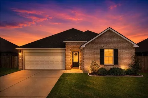 268 Darwen St, Raceland, LA 70394