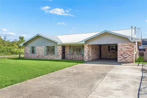 322 Maloney Rd, Des Allemands, LA 70030